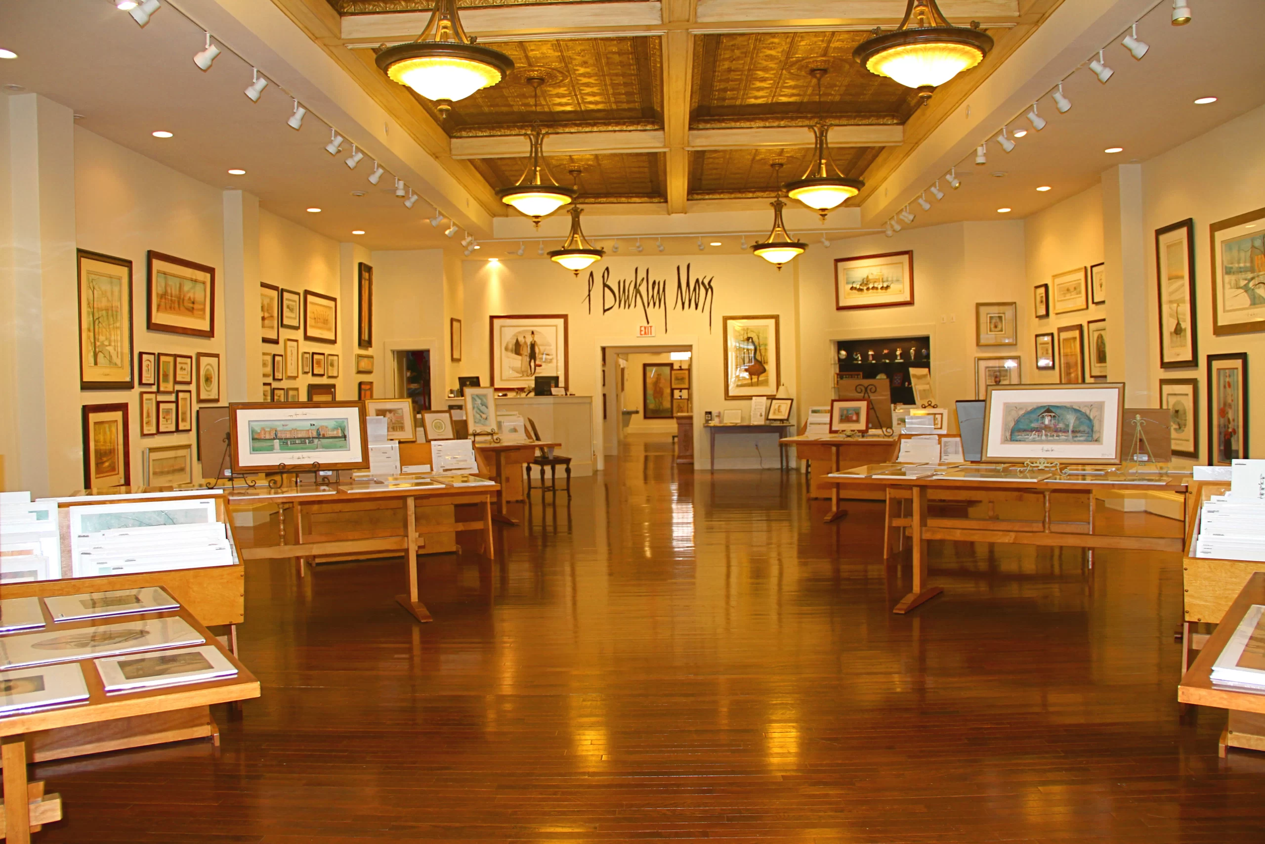 P. Buckley Moss Gallery - See & Do - Arts