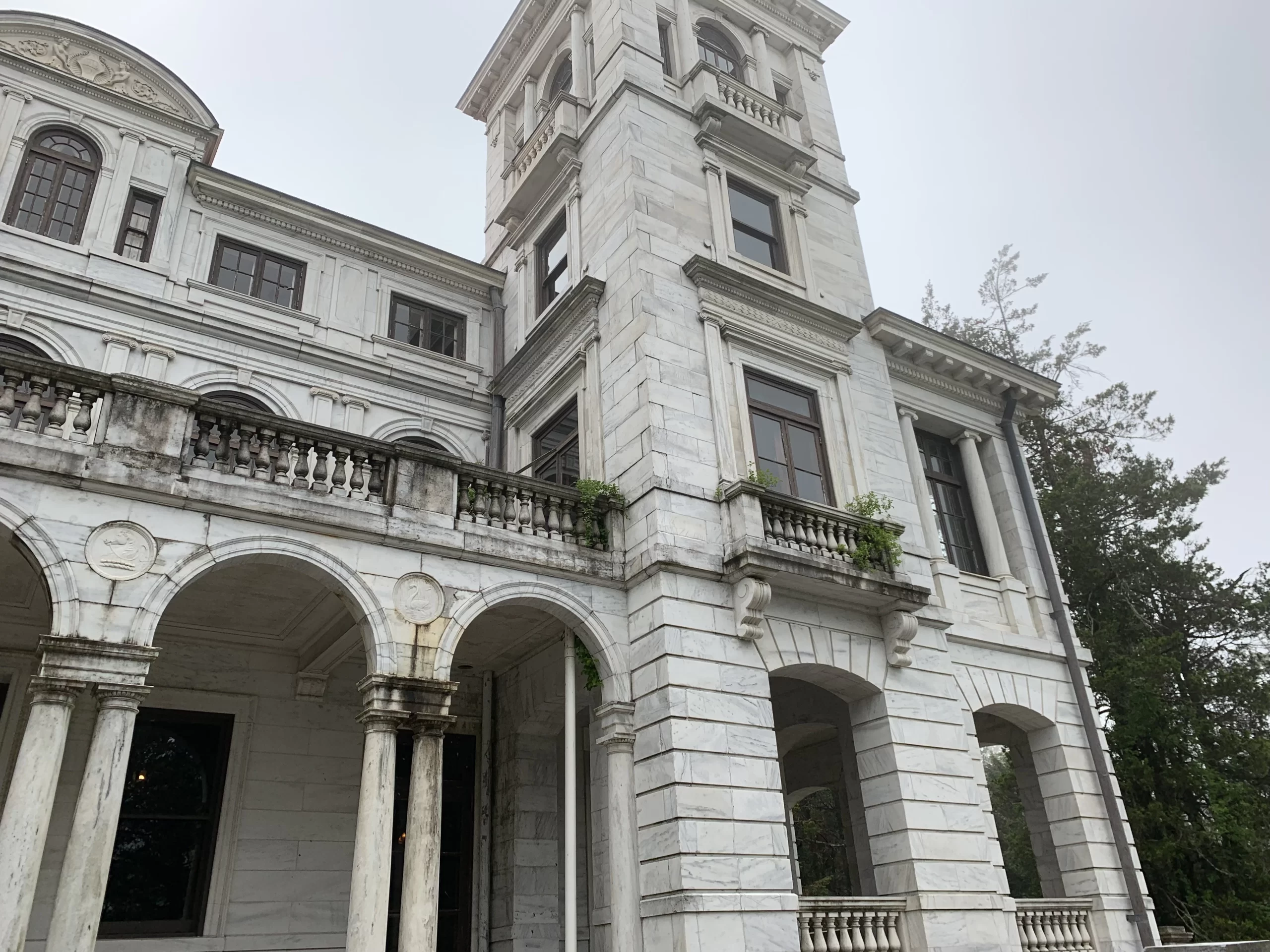 Swannanoa Palace - See & Do - Attraction