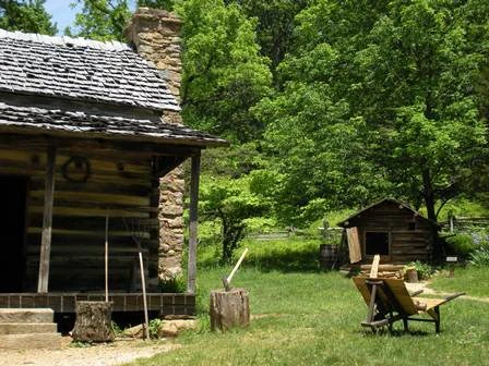 Humpback Rocks Visitor Center & Mountain Farm - Get Outdoors - Camping